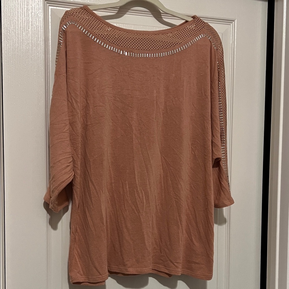 Belldini 3/4 sleeve top